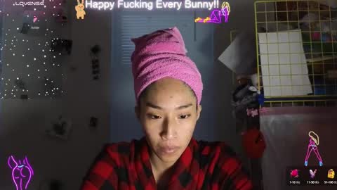 Tokki  bunny  online show from 01/06/25, 10:05