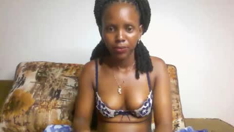 bunnydiva_ online show from 03/21/26, 06:29