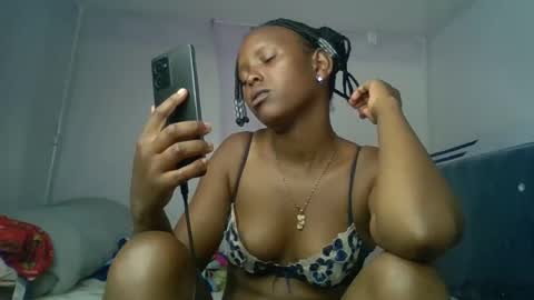 bunnydiva_ online show from 05/15/26, 01:40