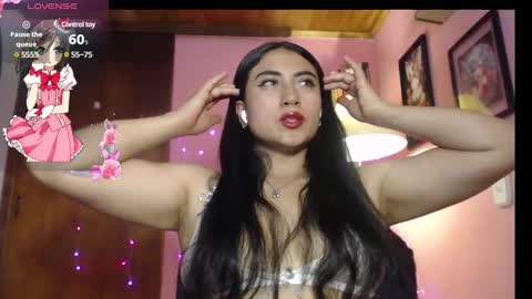 bunnyEmilyR0s33 online show from 12/04/24, 05:44