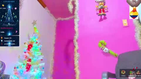 Snapshot of bunnygirl98 chatting on 12/15/24, 10:18 BARBYCHOCOLAT online show from 12/15/24, 10:18