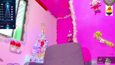 Snapshot of bunnygirl98 chatting on 12/28/24, 01:38 BARBYCHOCOLAT online show from 12/28/24, 01:38