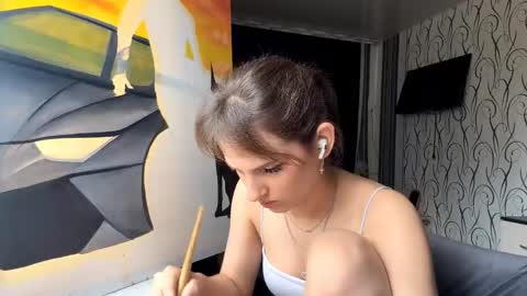 Bella online show from 05/10/26, 09:47
