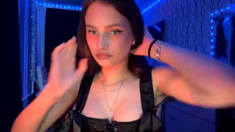 Bella online show from 05/29/26, 11:08