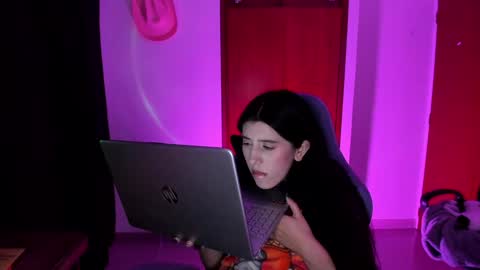 Jess online show from 12/29/24, 01:56