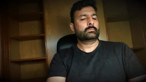 Hairy Arabian online show from 10/12/25, 02:32