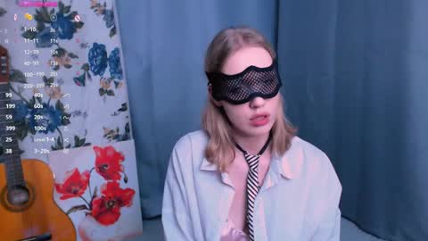 burning_g1rl online show from 04/08/26, 05:35