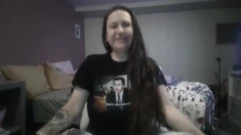 busteebetty online show from 04/15/26, 10:11