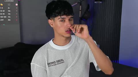 Snapshot of busterspinter chatting on 12/04/24, 06:44 Buster independent model online show from 12/04/24, 06:44