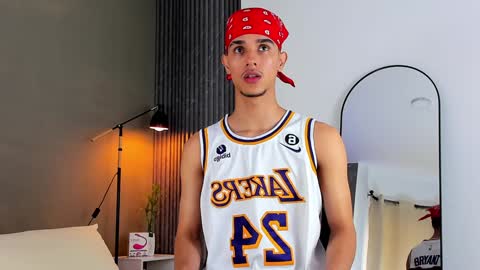 Snapshot of busterspinter chatting on 01/05/25, 01:36 Buster independent model online show from 01/05/25, 01:36