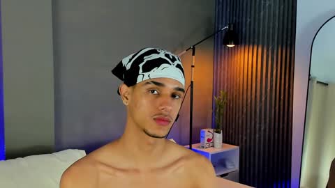 Snapshot of busterspinter chatting on 01/10/25, 08:40 Buster independent model online show from 01/10/25, 08:40