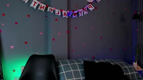 Snapshot of busterspinter chatting on 02/13/25, 05:05 Buster independent model online show from 02/13/25, 05:05