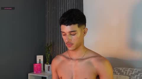 Snapshot of busterspinter chatting on 09/11/25, 07:08 Buster independent model online show from 09/11/25, 07:08