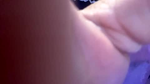 bustinyourbutt online show from 11/17/25, 04:40