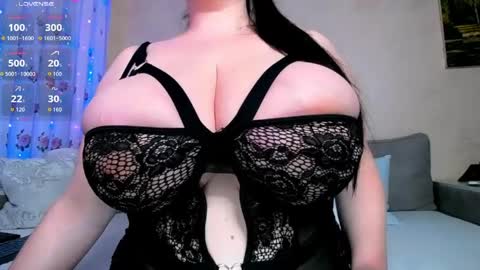 Bustty Squirty Butterfly online show from 04/20/26, 09:05