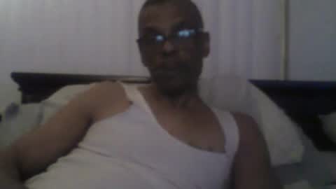 Busturgutzgd1 online show from 12/02/24, 05:37