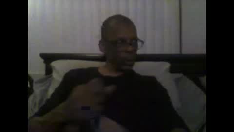 Busturgutzgd1 online show from 12/27/24, 06:35