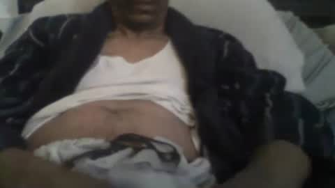 Busturgutzgd1 online show from 12/31/24, 07:53