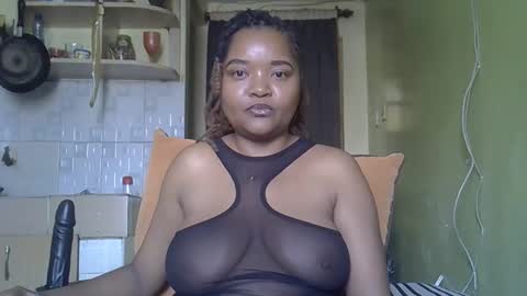 busty kenzi online show from 04/11/26, 05:45