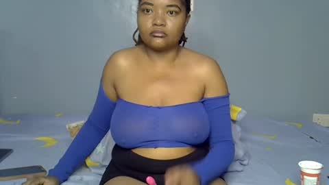 Snapshot of busty_kenzi chatting on 06/13/26, 09:29 busty kenzi online show from 06/13/26, 09:29