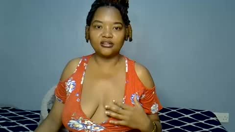 Snapshot of busty_kenzi chatting on 06/28/26, 06:19 busty kenzi online show from 06/28/26, 06:19
