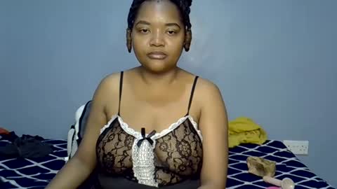 Snapshot of busty_kenzi chatting on 07/13/26, 05:05 busty kenzi online show from 07/13/26, 05:05