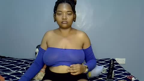 Snapshot of busty_kenzi chatting on 07/15/26, 12:16 busty kenzi online show from 07/15/26, 12:16