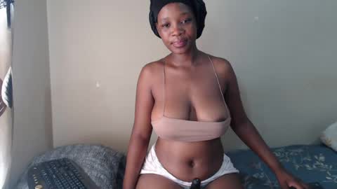 bustybunny_ online show from 07/24/26, 09:18