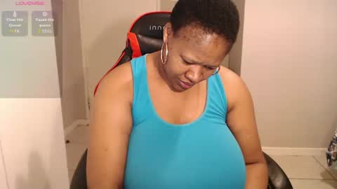 lisa online show from 12/14/25, 05:13