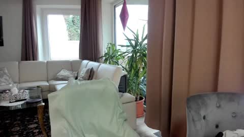 Natascha online show from 12/21/24, 12:16