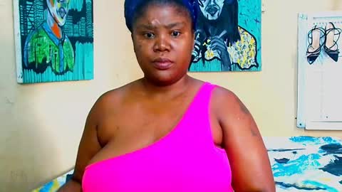 BUSTYQUEENB online show from 03/17/26, 06:28