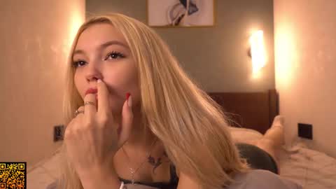 butteflai online show from 12/15/25, 07:56