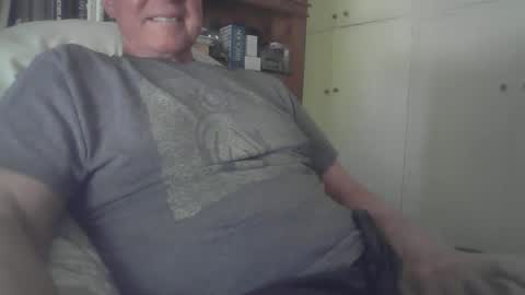 butterband online show from 10/03/25, 08:28