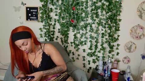 butterfly booty online show from 11/29/25, 03:04