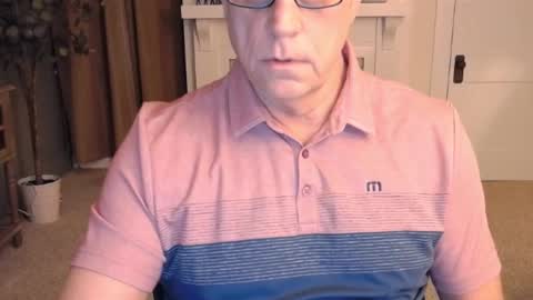 Snapshot of buttnakedfun954737 chatting on 12/07/24, 08:55 Miles online show from 12/07/24, 08:55