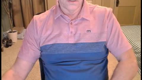 Snapshot of buttnakedfun954737 chatting on 12/17/25, 12:22 Miles online show from 12/17/25, 12:22