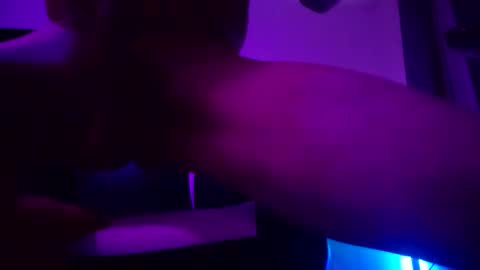 bwall1425 online show from 09/09/25, 12:21