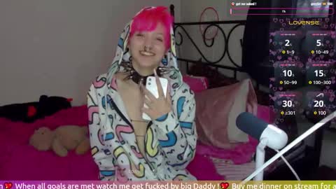 Snapshot of bxbyfxgaa chatting on 02/06/25, 09:06 BxBYFxG online show from 02/06/25, 09:06