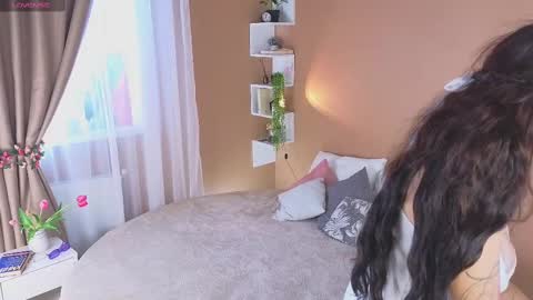 Snapshot of byteblush chatting on 03/11/25, 08:09 Kira online show from 03/11/25, 08:09