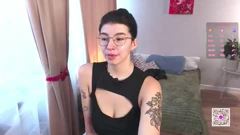 Kira online show from 02/01/26, 07:51