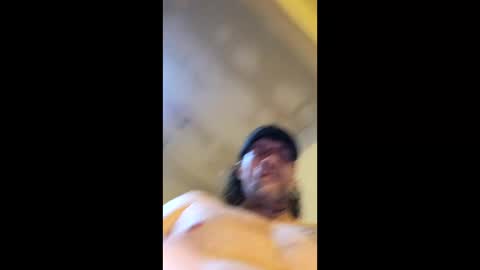 Snapshot of c5885470539954 chatting on 12/15/25, 03:55 c5885470539954 online show from 12/15/25, 03:55