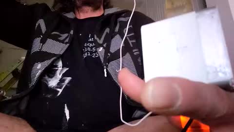 Snapshot of c5885470539954 chatting on 12/17/25, 11:44 c5885470539954 online show from 12/17/25, 11:44