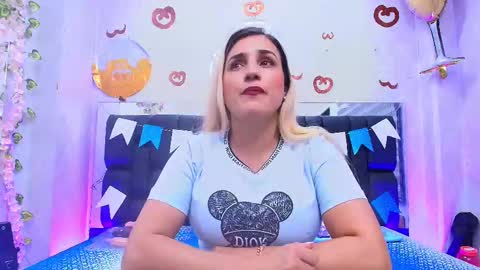 Carolina online show from 09/23/25, 03:09