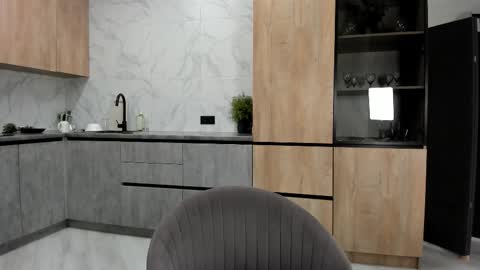 Lita online show from 01/07/26, 01:41