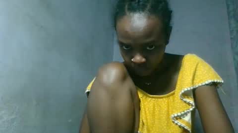 caella98 online show from 04/10/26, 09:36