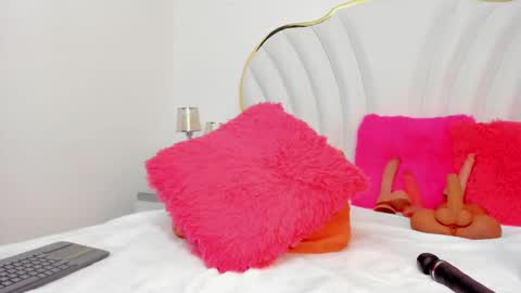 Cahitlin  online show from 02/28/25, 10:09