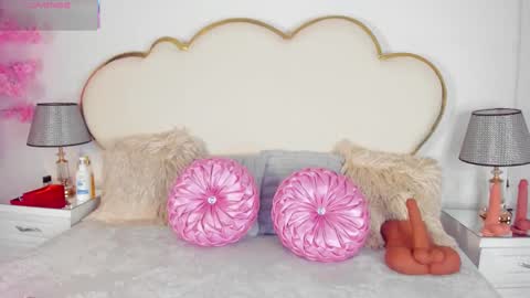 Cahitlin  online show from 10/21/25, 05:41