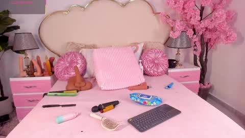 Cahitlin  online show from 02/24/26, 06:00