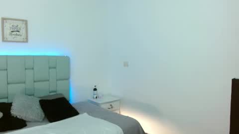 Cailyn Independent model online show from 12/03/24, 09:45