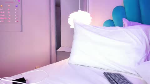 Caitlyn  online show from 03/06/25, 01:48